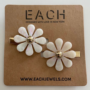 Each Jewels Pearly Flower Barrette Set
